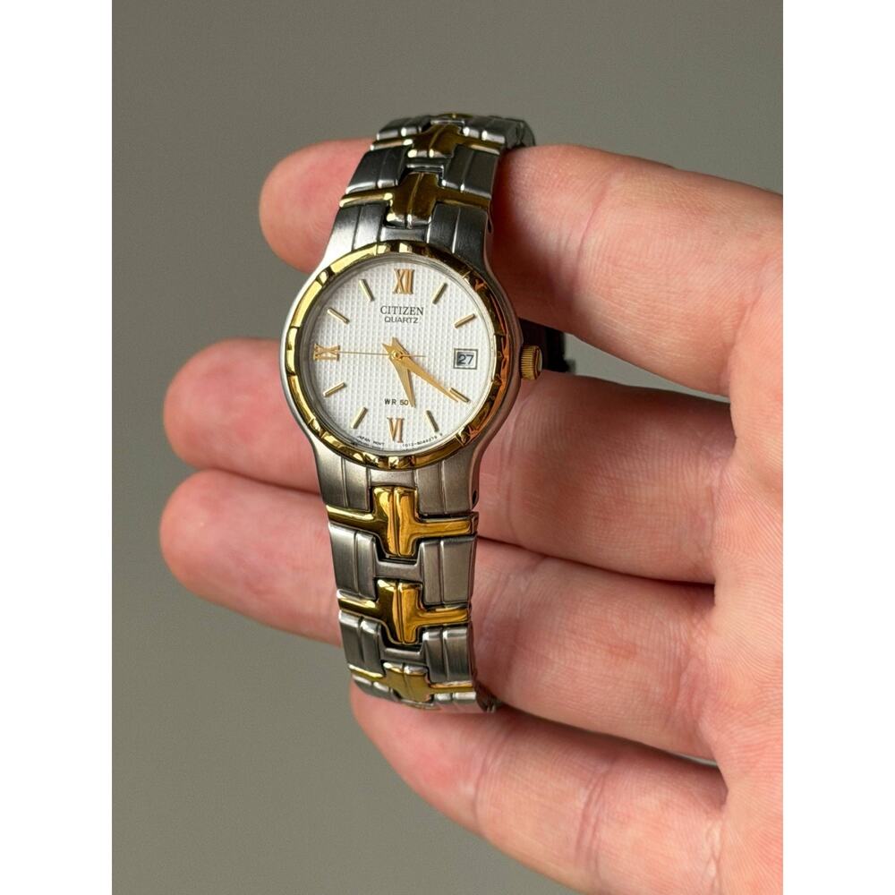Citizen Women’s Y2K Quartz Watch White Dial Date Two Tone Gold Silver Retro 8" - Picture 6 of 15